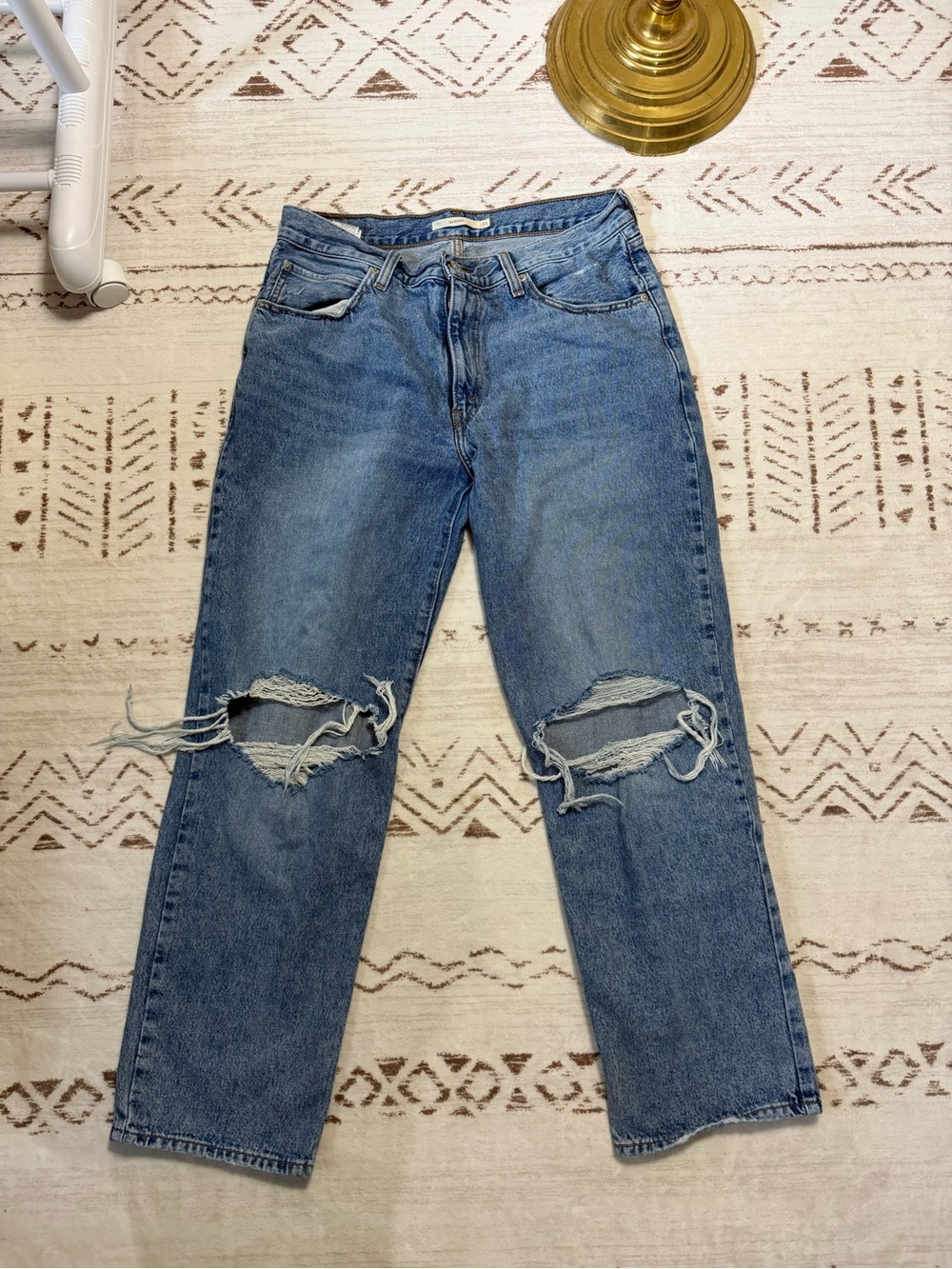 Levi’s ’94 Baggy Jeans Distressed Knee Light Wash Size 31 Grunge Streetwear Y2K - Picture 2 of 4